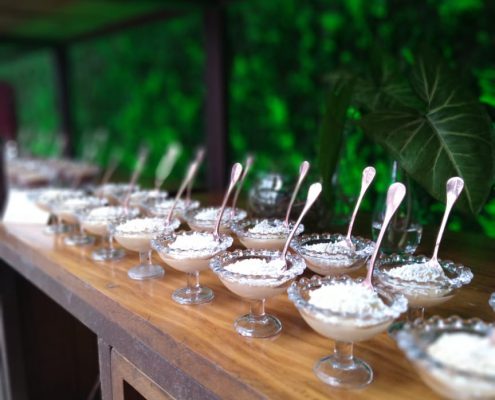 Taças com brigadeiro de leite Ninho